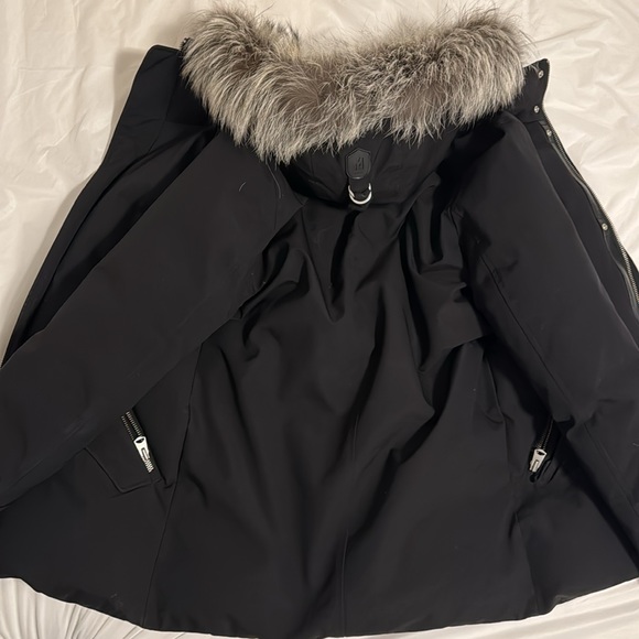 Barely used Mackage men parka. Model Edward size 38 - Picture 10 of 10